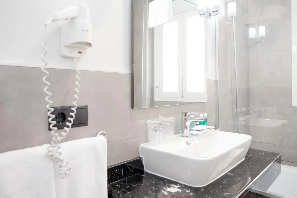 Double or Twin ECONOMY Room, Itaca Artemisa by Soho Boutique, Seville