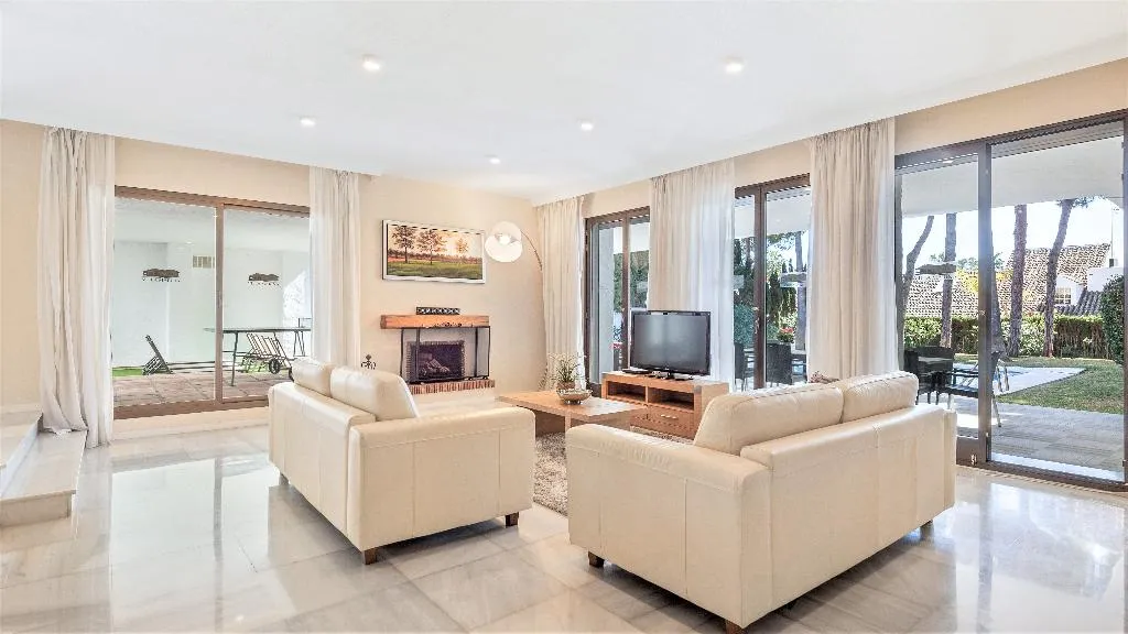 VILLA STANDARD Room, Villa Marina Puerto Banus, Costa Del Sol