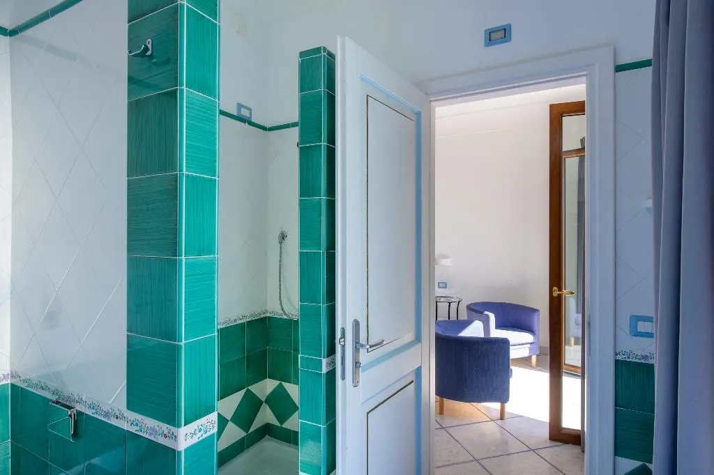 DOUBLE SEA VIEW Room, Maresca Hotel Praiano, Naples