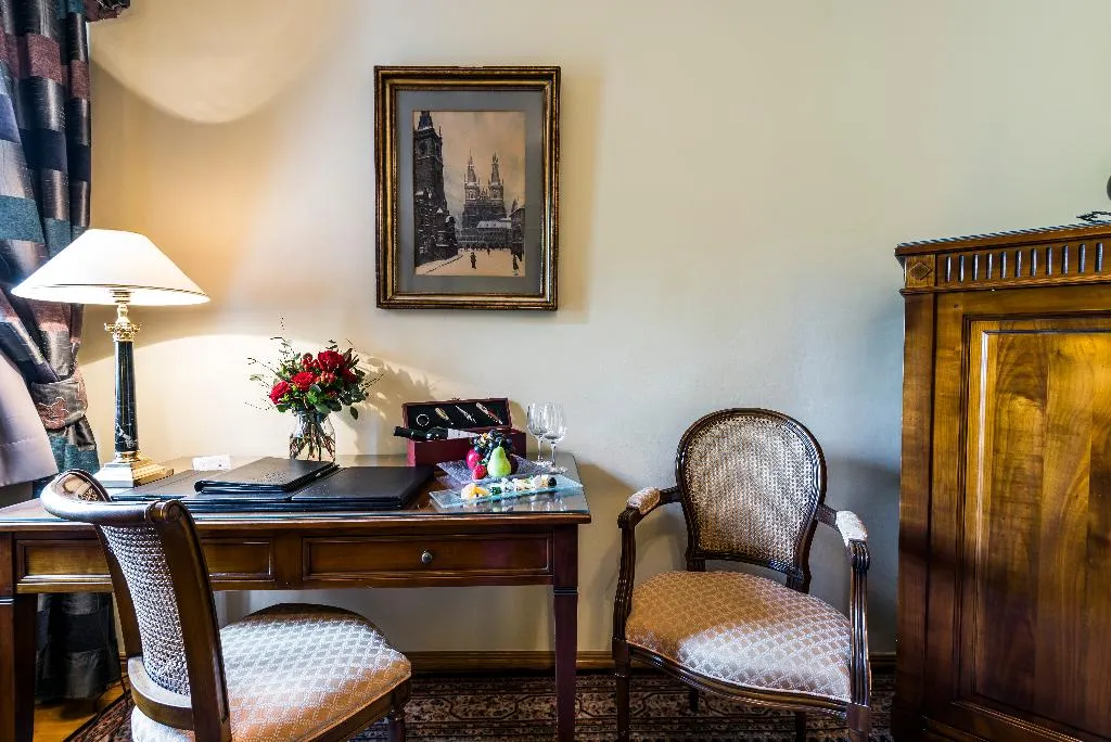 Double or Twin DELUXE Room, Golden Well, Prague