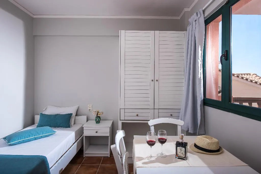FAMILY ROOM SEA VIEW Room, Diamond Village, Crete
