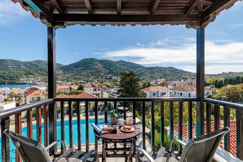 Double or Twin POOL VIEW Room, Hotel Dionyssos, Skiathos
