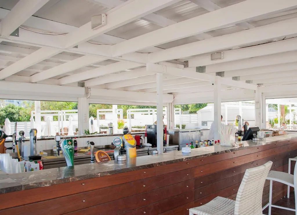 Bar, Vrissiana Beach Hotel, Cyprus