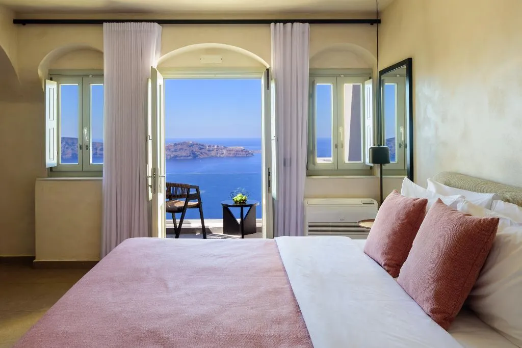 TRIPLE ONE BEDROOM ONE BATHROOM Room, Andromeda Villas, Santorini