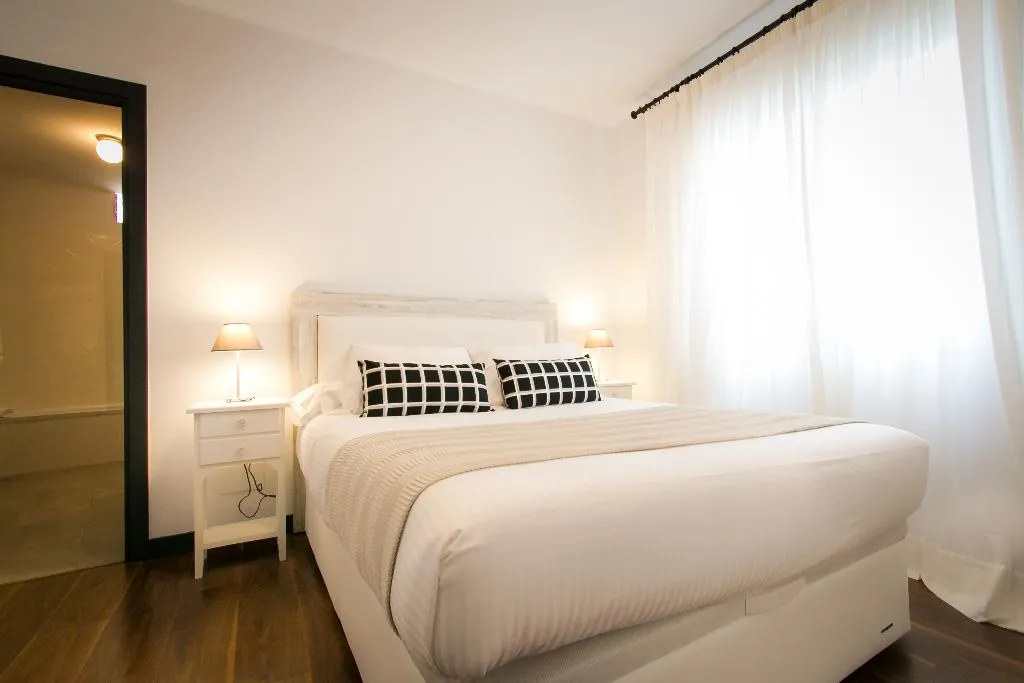 APARTMENT FOUR BEDROOMS Room, Holidays2Malaga Premium Apartments, Costa Del Sol