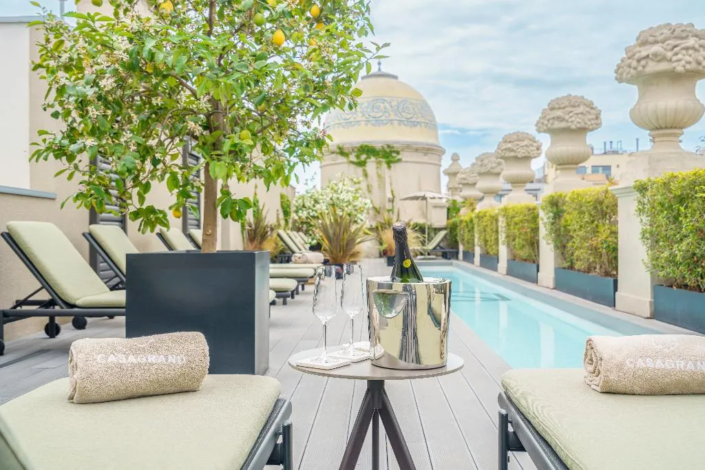 Pool, Casagrand Luxury Suites, Barcelona