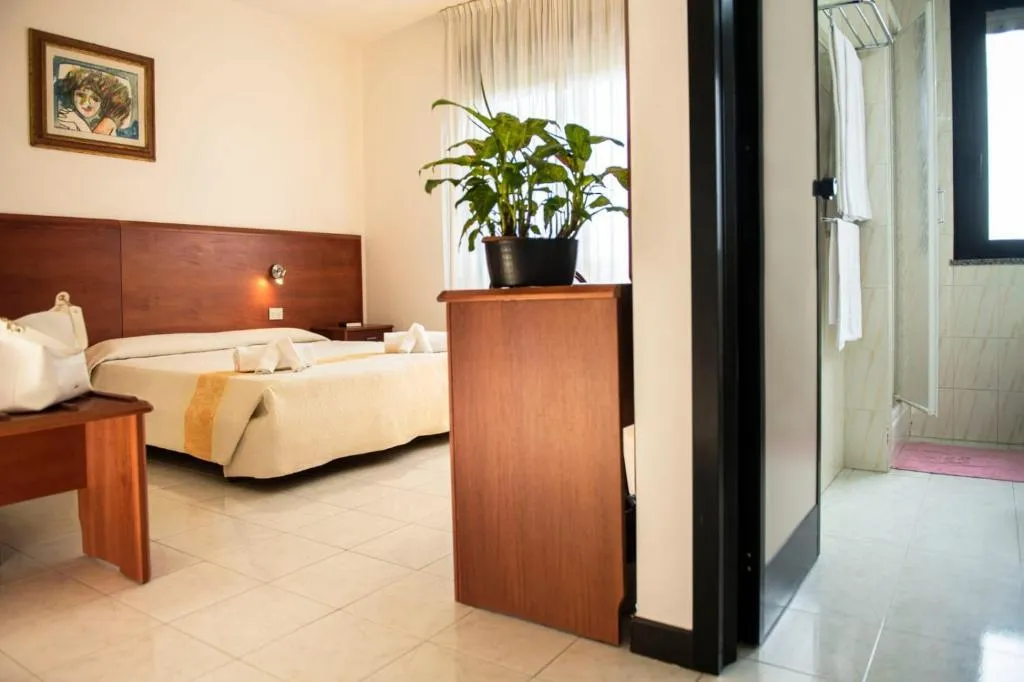 Double or Twin STANDARD Room, Hotel Califfo, Cagliari