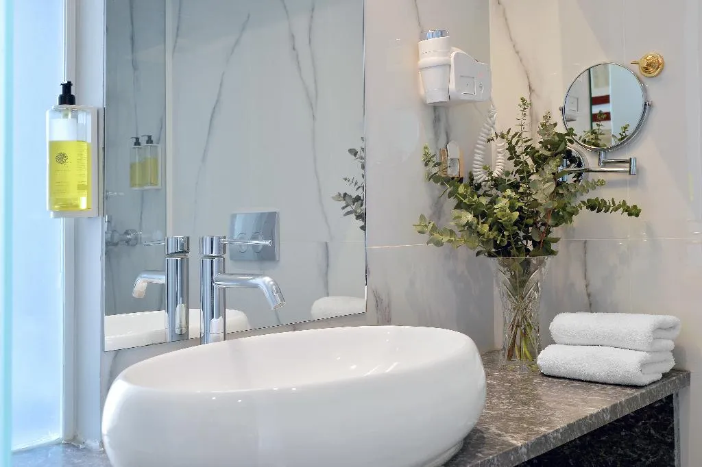 Double or Twin WITH BALCONY Room, Acropolian Spirit Boutique Hotel, Athens