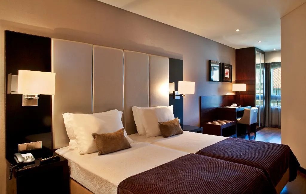 SINGLE STANDARD Room, TURIM Luxe Hotel, Lisbon