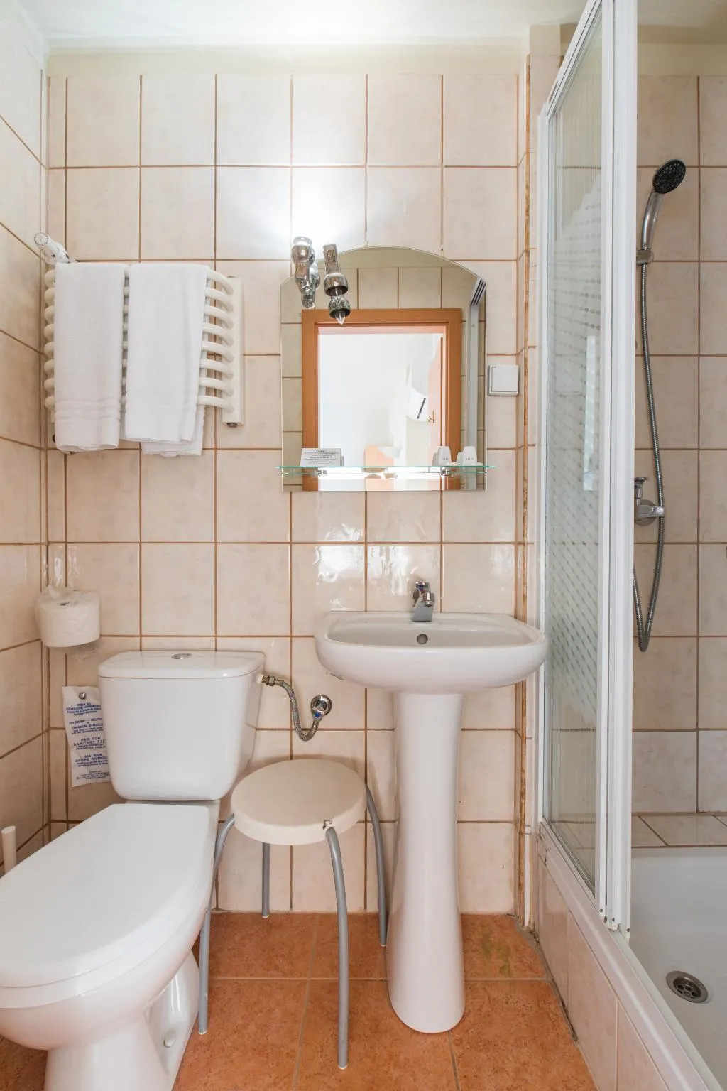 DOUBLE SINGLE USE ECONOMY Room, Jordan Guest Rooms, Krakow