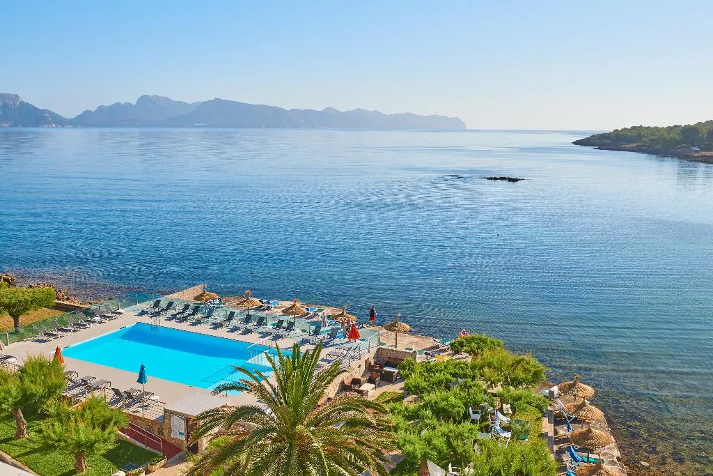 Pool, More, Majorca