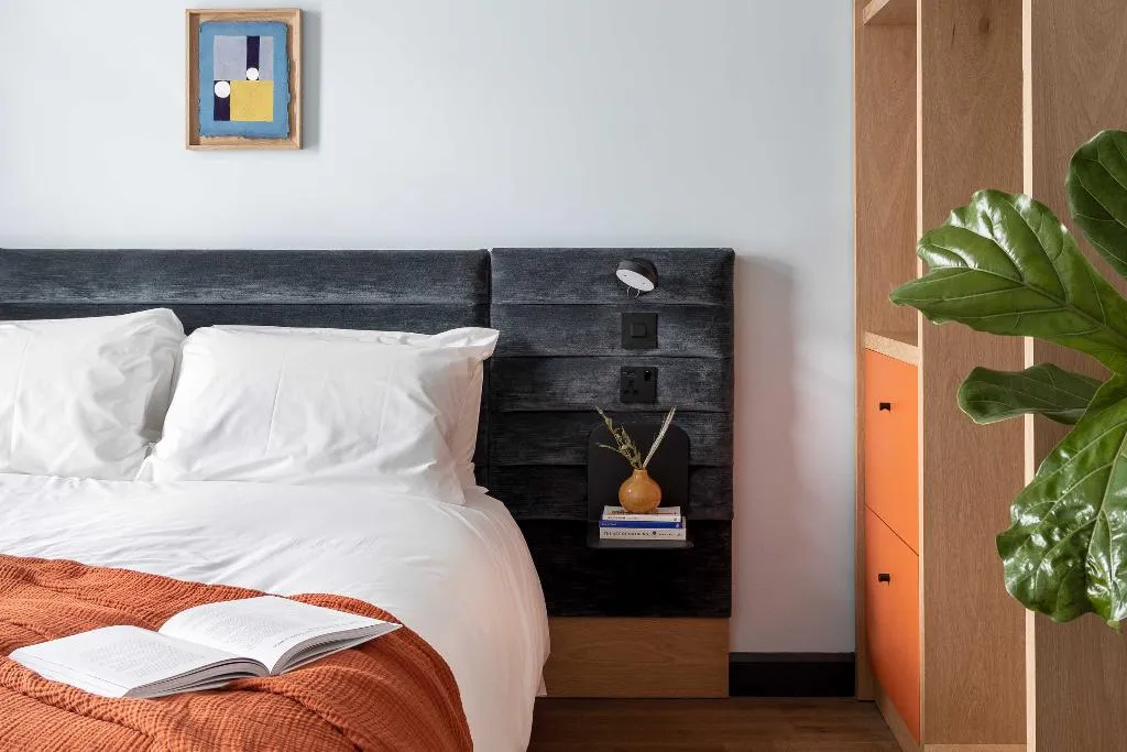 APARTMENT CAPACITY 4 ONE BEDROOM Room, Beckett Locke, North Docks, Dublin