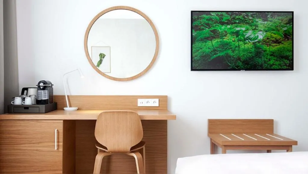 DOUBLE EXECUTIVE KING BED Room, Botanique Hotel Prague, Prague