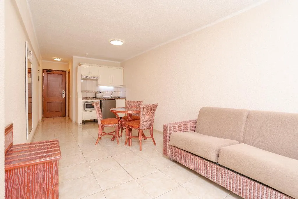 APARTMENT CAPACITY 2 ONE BEDROOM Room, HOVIMA Santa Maria, Tenerife