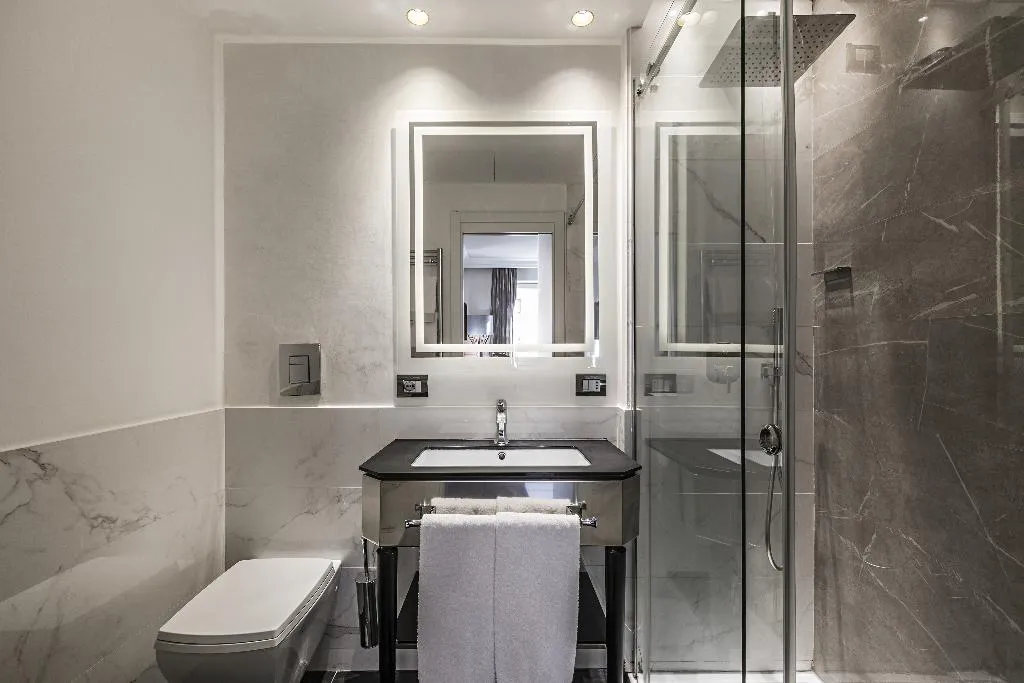 DOUBLE SINGLE USE EXECUTIVE Room, Palazzo Navona, Rome