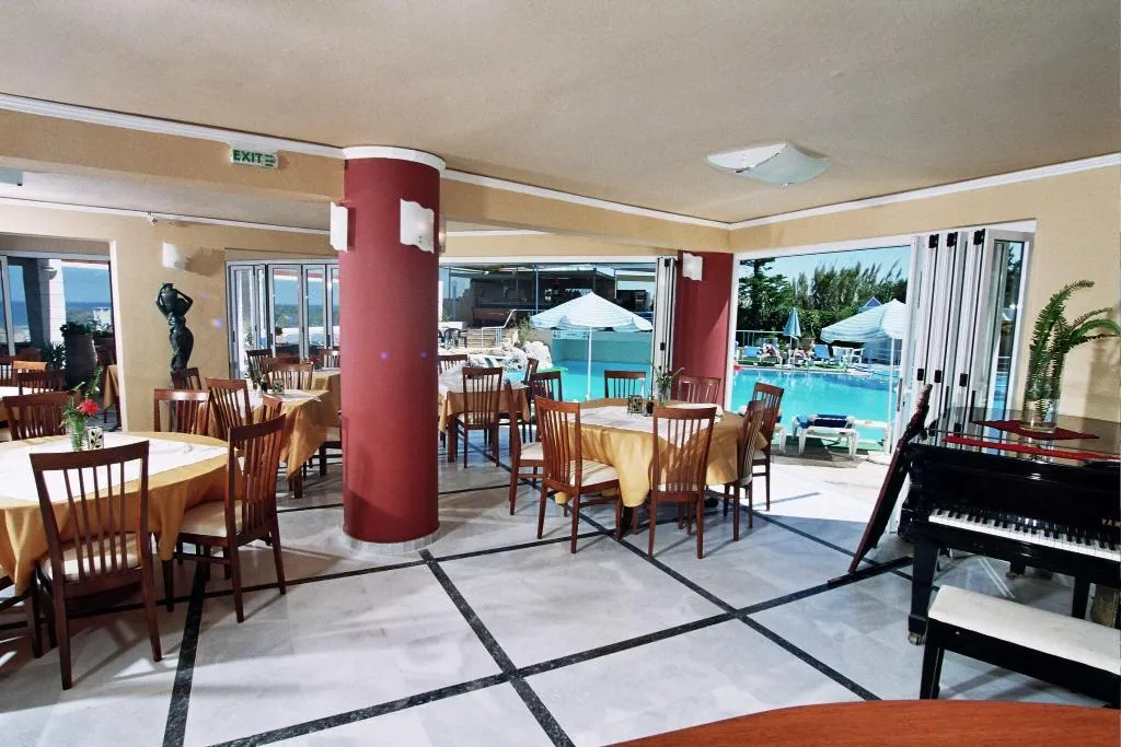 Restaurant, Futura, Crete