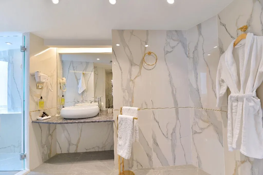 SUITE WITH VIEWS Room, Acropolian Spirit Boutique Hotel, Athens