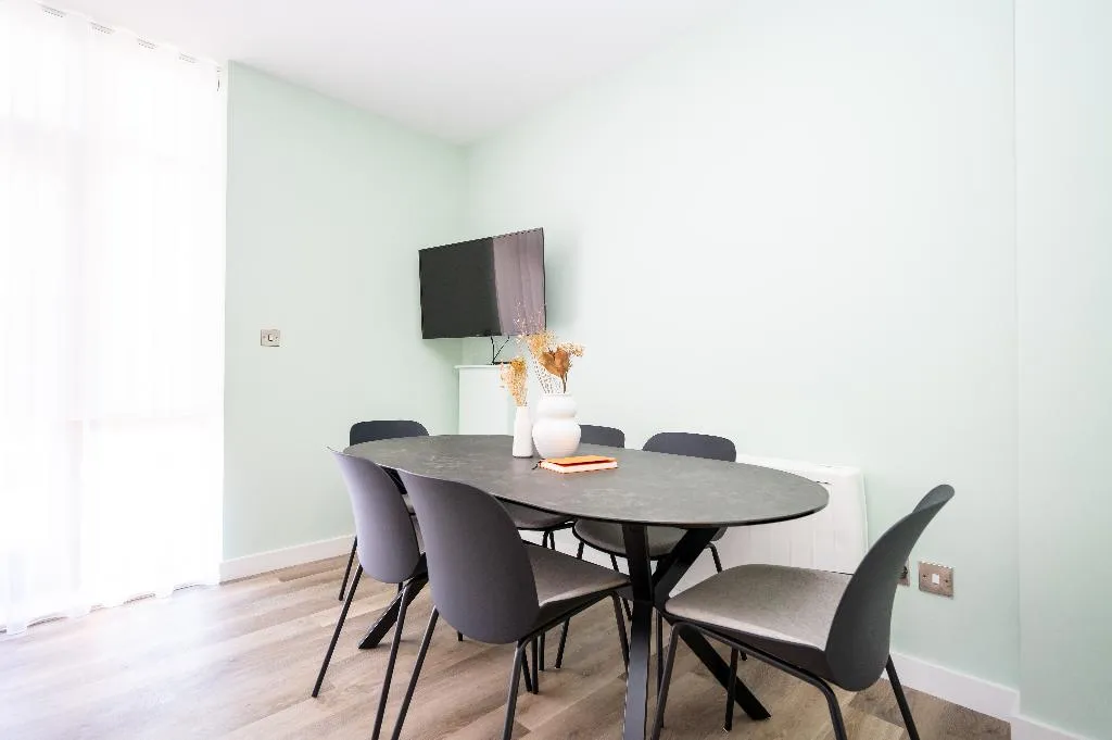 APARTMENT THREE BEDROOMS Room, Staycity Aparthotels Dublin St Augustine Street, Dublin