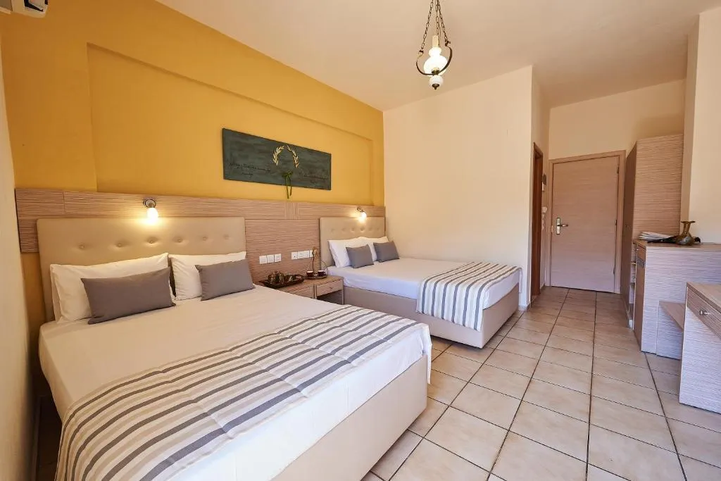 QUADRUPLE STANDARD Room, THALIA deco CITY & BEACH HOTEL, Crete