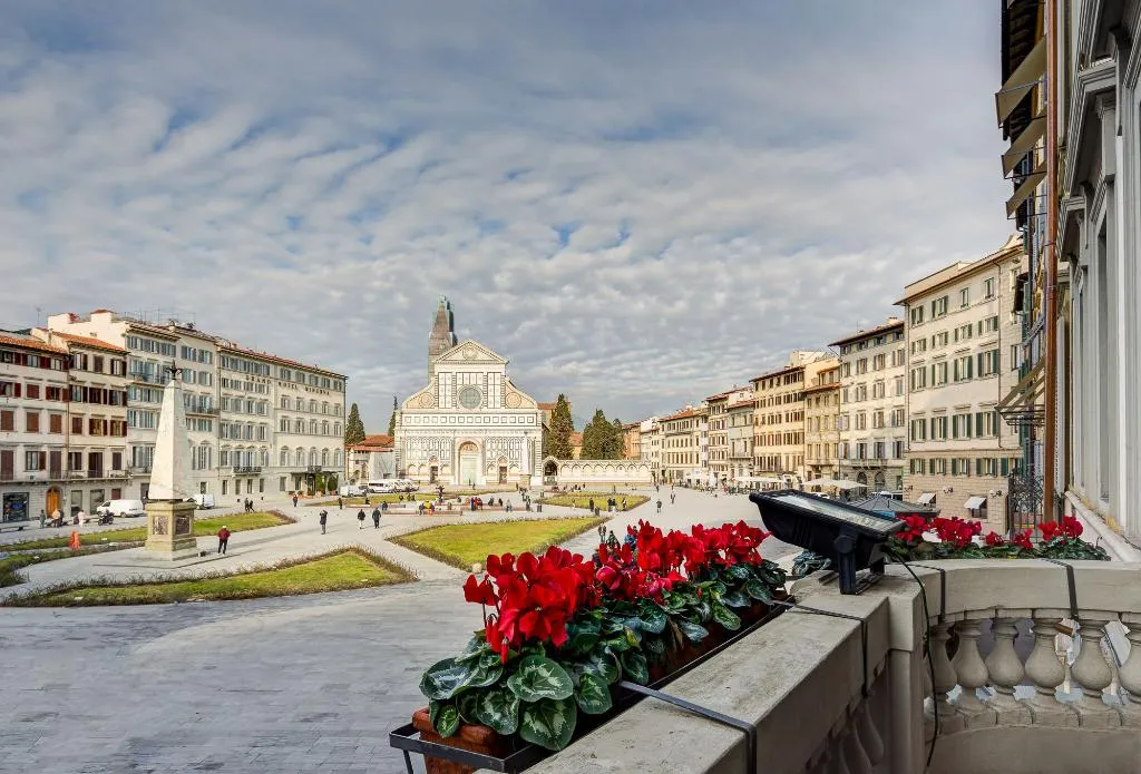 General view, Roma, Florence