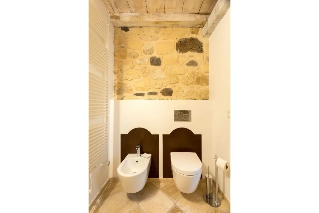SUITE DELUXE WITH TERRACE Room, La Petite Maison, Alghero