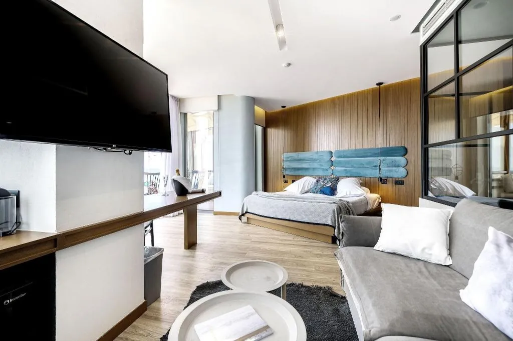 Room, Dyo Suites, Crete