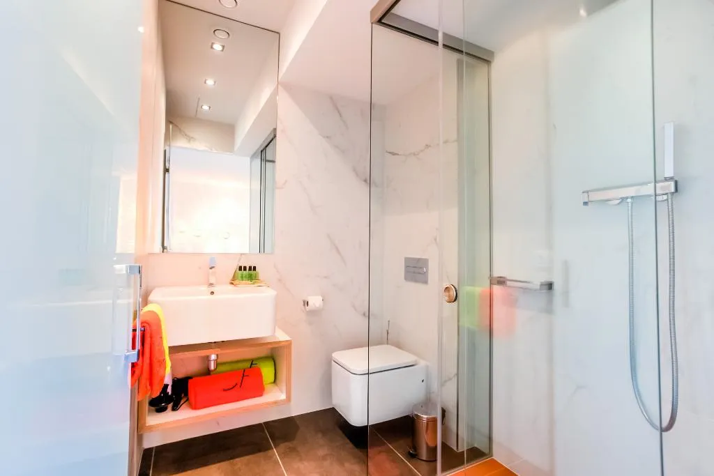 APARTMENT THREE BEDROOMS Room, Cosmo Apartments Sants, Barcelona