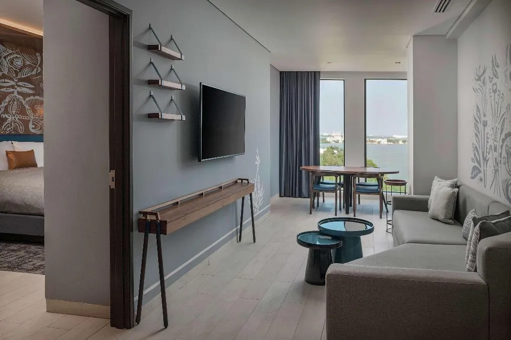 JUNIOR SUITE WITH VIEWS Room, Canopy by Hilton Cancun La Isla, Cancun Area