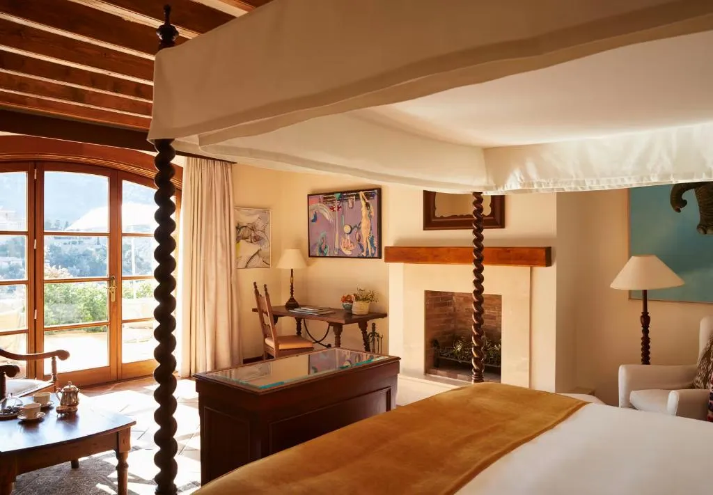 JUNIOR SUITE DELUXE Room, La Residencia, A Belmond Hotel, Mallorca, Majorca