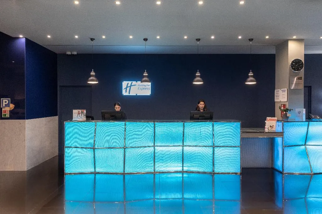 Lobby, Holiday Inn Express Lisbon Airport, Lisbon