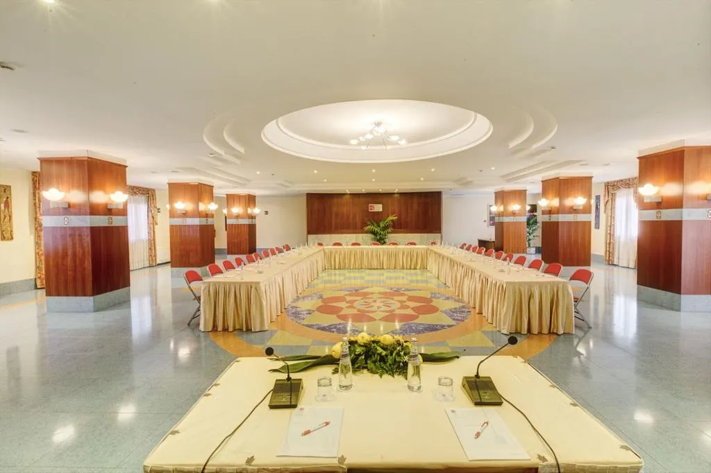 Conferences, Caesar Palace, Catania