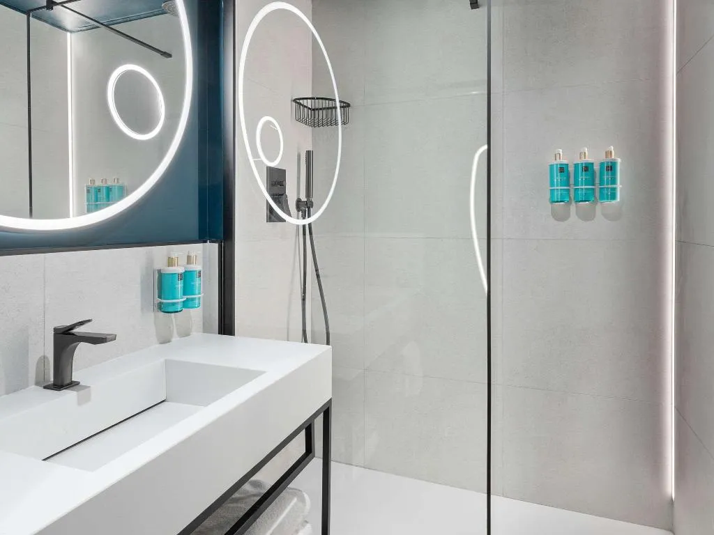 DOUBLE SUPERIOR Room, Novotel Caserta Sud, Naples
