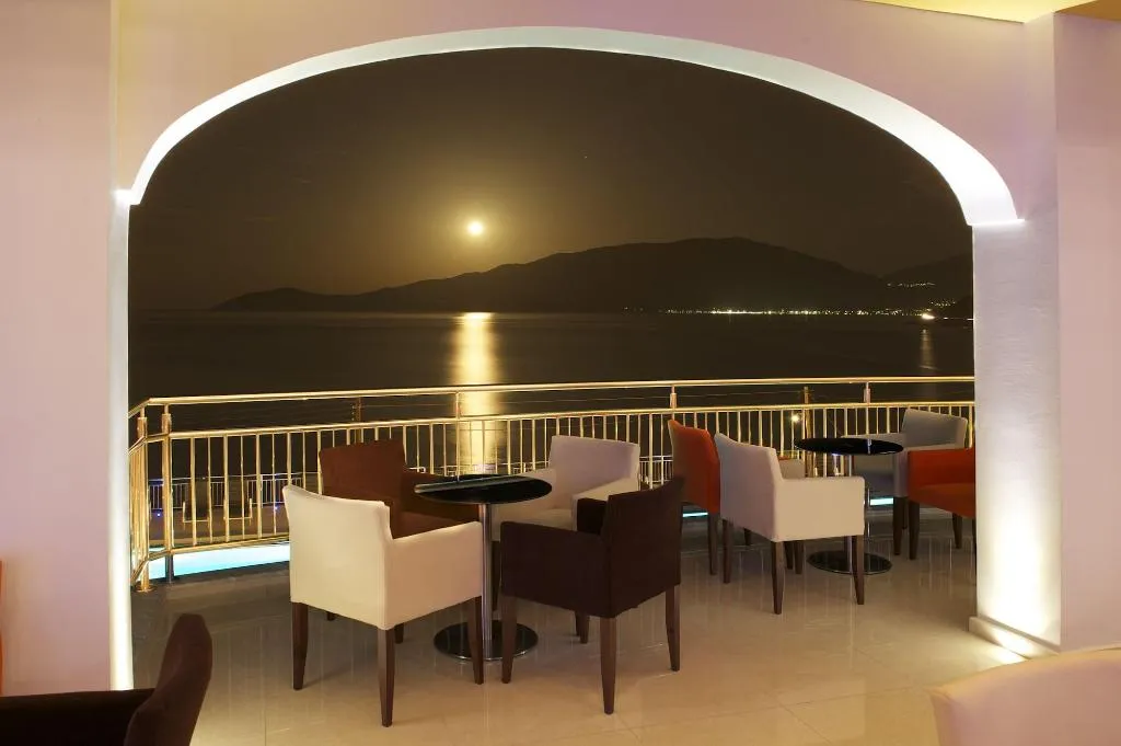 Bar, Odyssey, Kefallinia