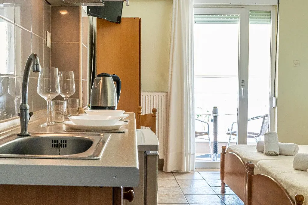TWIN WITH BALCONY Room, Lucia Hotel Paralia, Thessaloniki