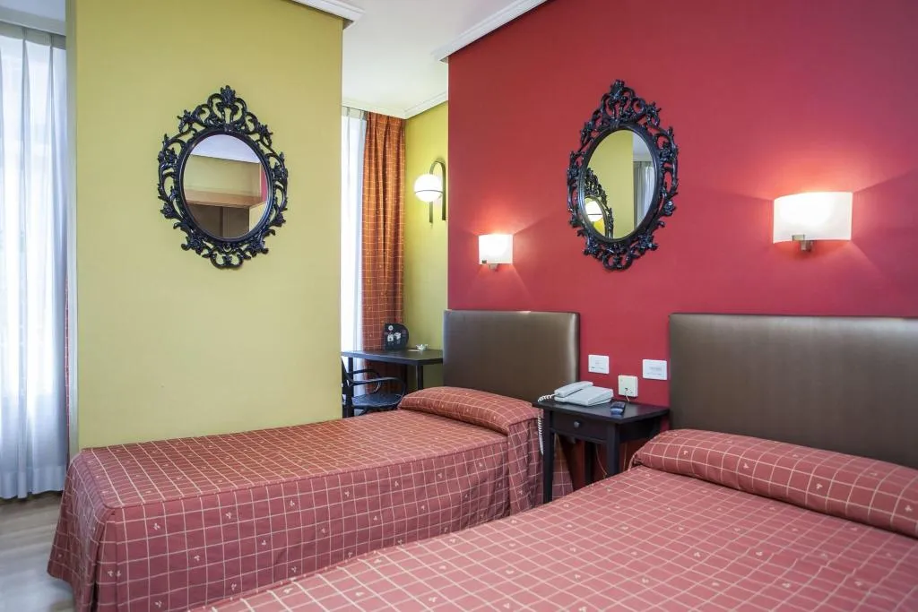 TWIN STANDARD Room, Casual de la Música Valencia, Valencia