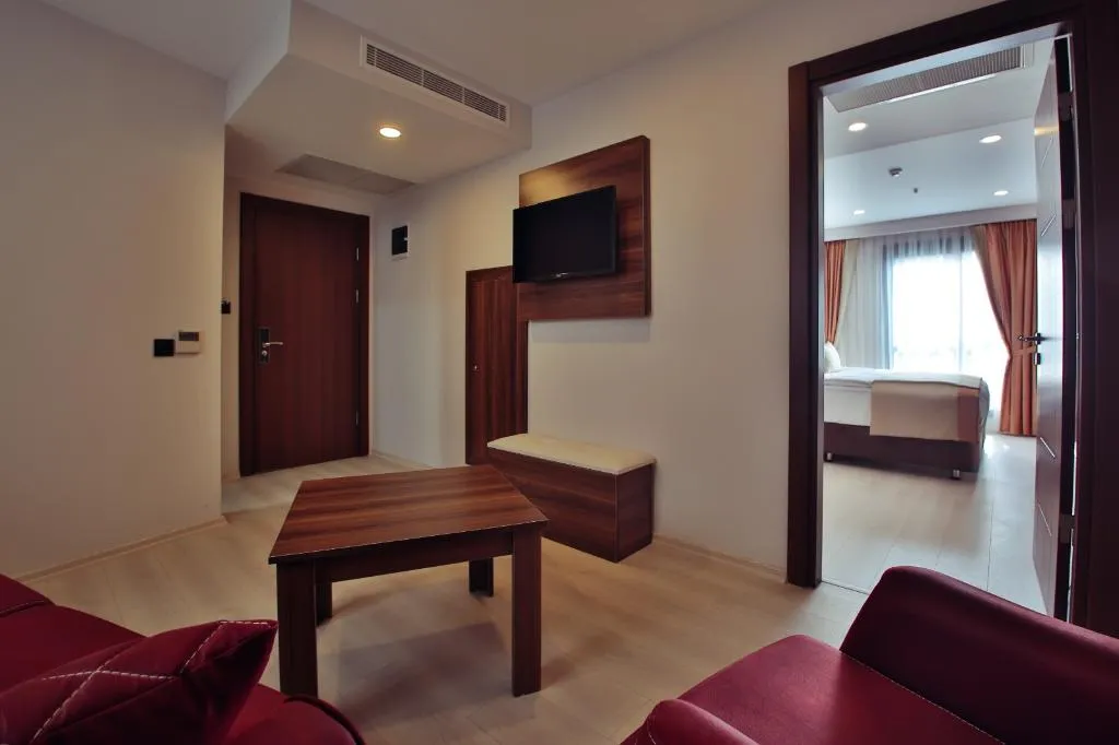 FAMILY ROOM CITY VIEW Room, Paris prestige, Izmir