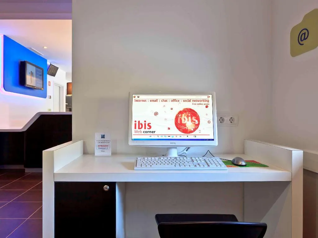 Sports and Entertainment, ibis budget Porto Gaia, Porto