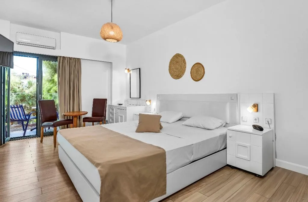 Double or Twin GARDEN VIEW Room, Sunset Beach Hotel, Crete