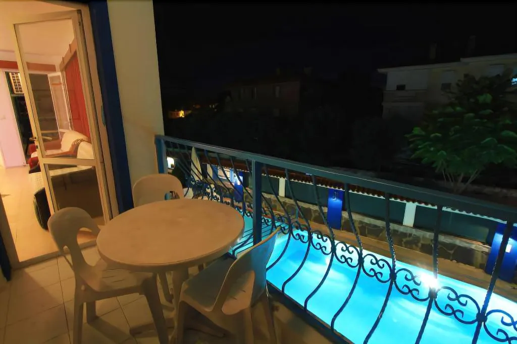 Room, Marigold Apart, Izmir