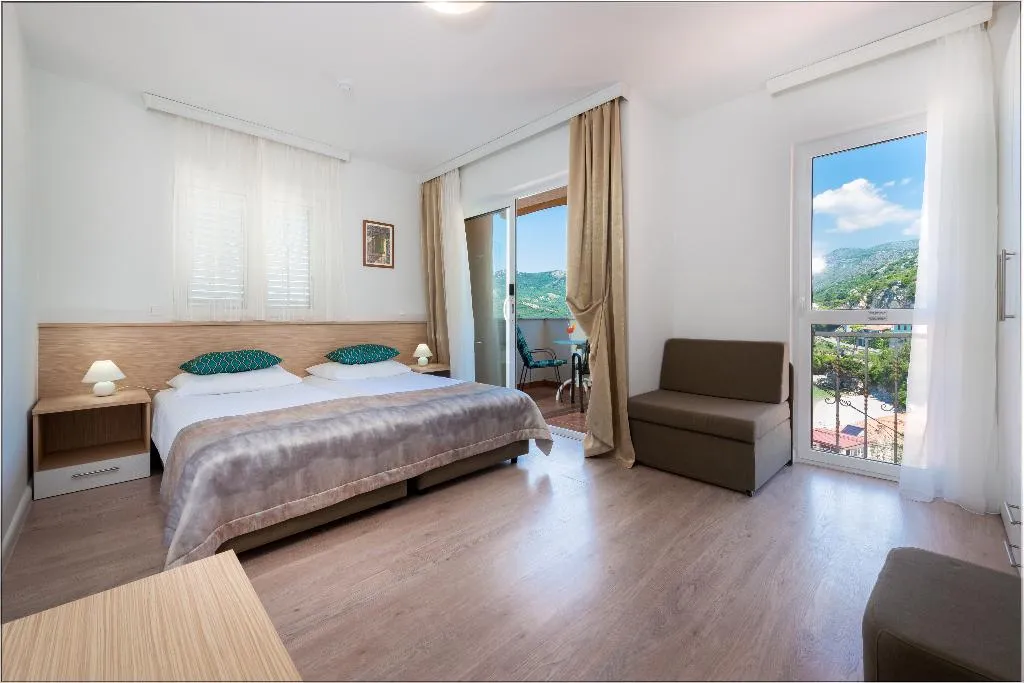 TWIN CLASSIC SEA VIEW Room, Villa Lanterna, Dubrovnik