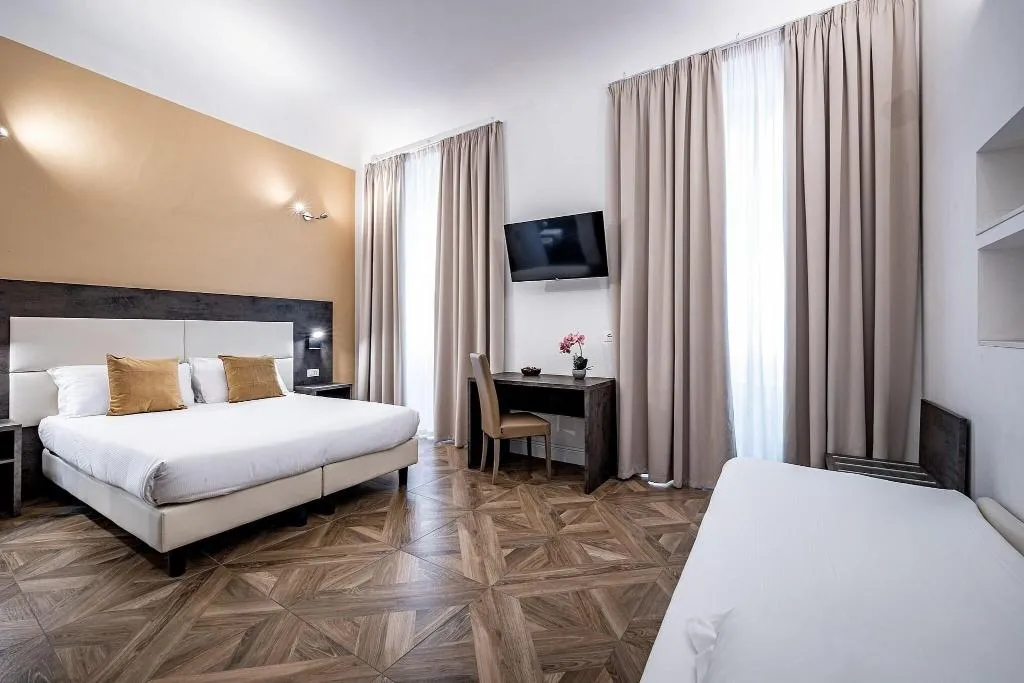 TRIPLE WITH DOUBLE BED Room, B&B De' Biffi, Florence