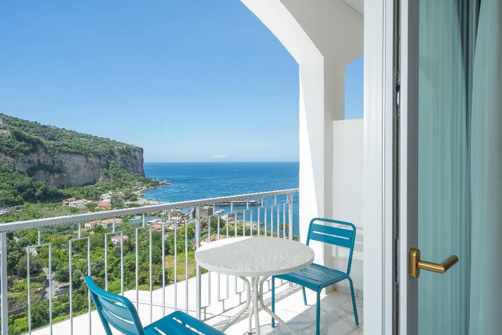 Room SUPERIOR SEA VIEW Room, Mary Hotel, Naples