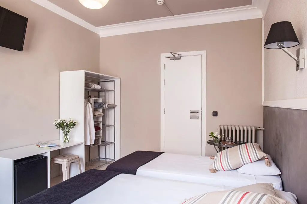DOUBLE CAPACITY 2 Room, AinB Eixample Muntaner, Barcelona