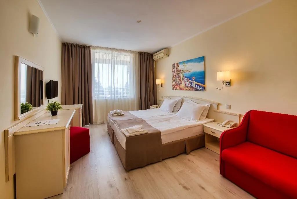 Room, Detelina, Varna