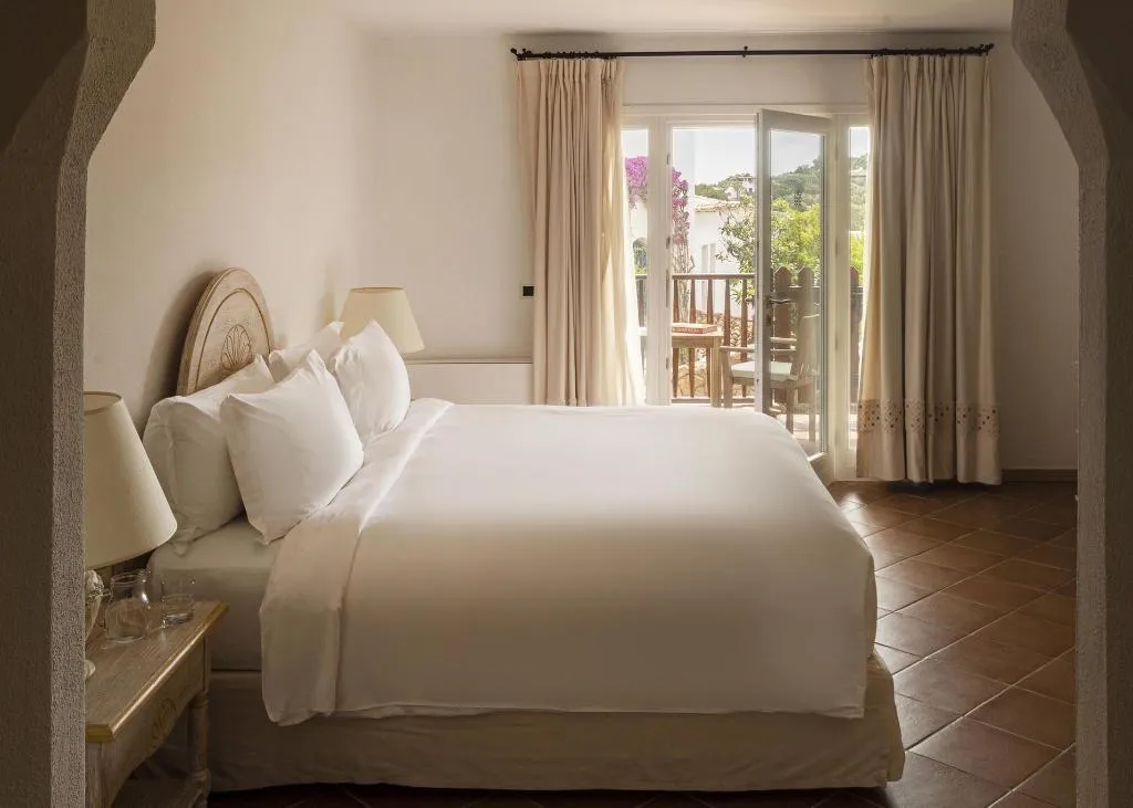 SUITE DELUXE Room, Romazzino, A Belmond Hotel, Costa Smeralda, Olbia