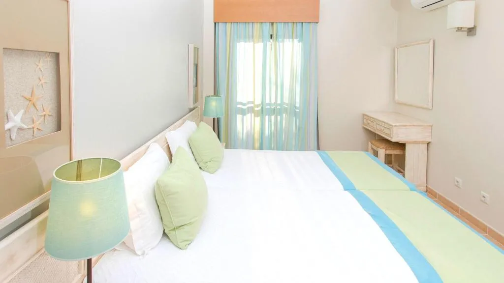 APARTMENT RESORT VIEW Room, Alfagar I Village, Algarve