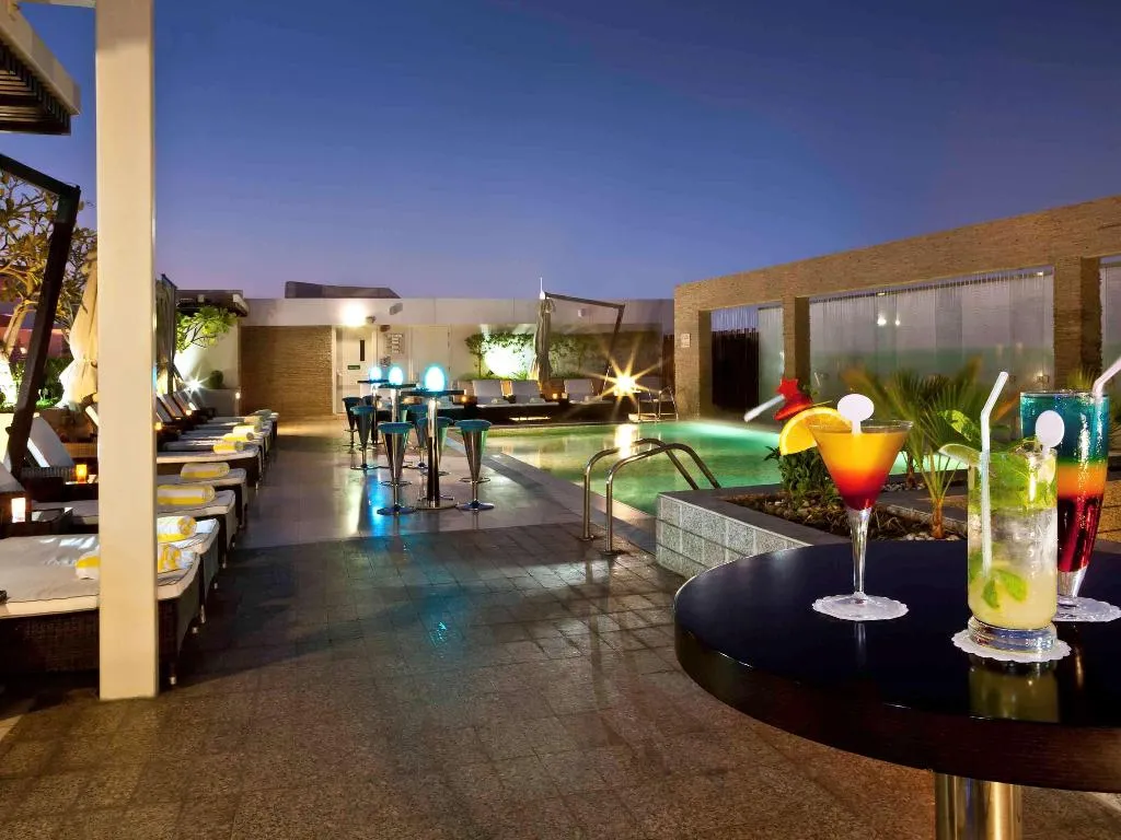 Bar, Novotel Suites Mall Avenue Dubai Hotel, Dubai