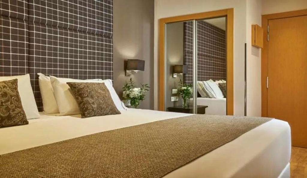 DOUBLE SINGLE USE COMFORT Room, Hesperia Barri Gòtic, Barcelona