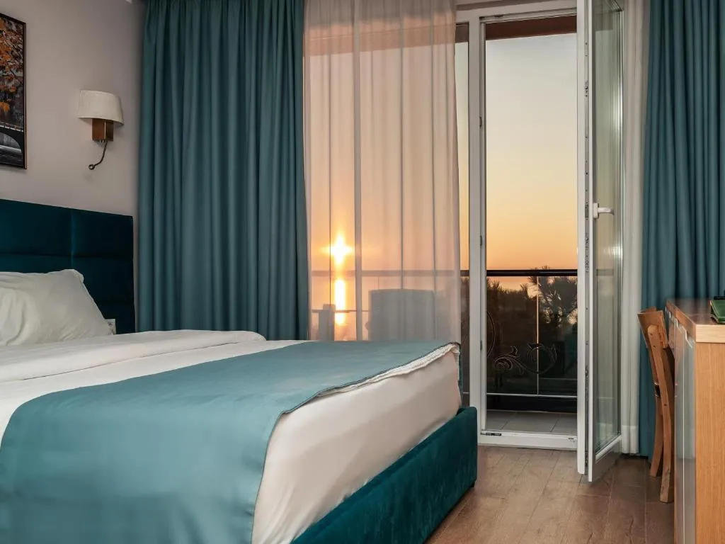 TRIPLE SEA VIEW Room, Vm Resort Spa, Kavaje