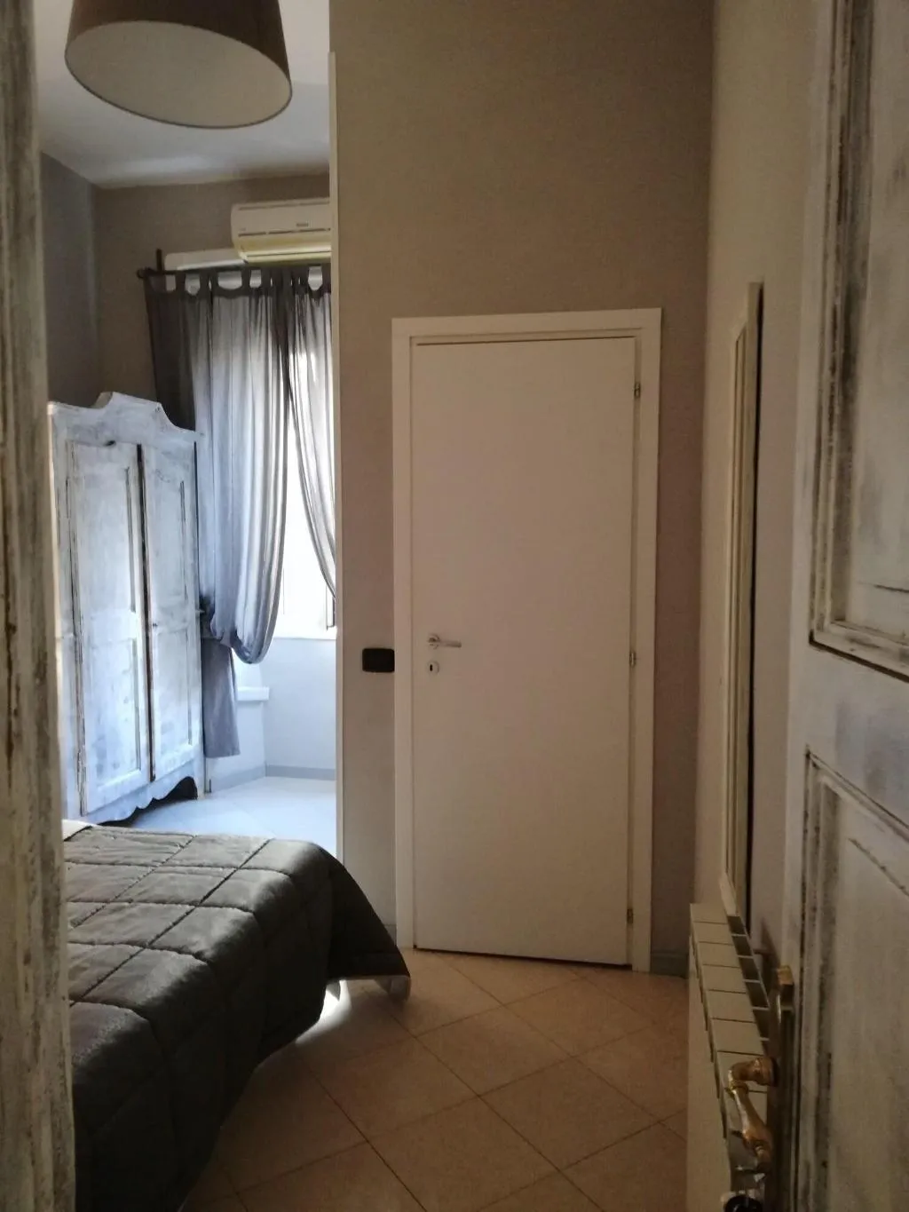 Room, Relais Indipendenza, Naples